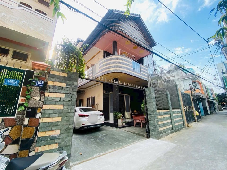 Nhà lầu sân vườn Biên Hòa 219m² giá 8 tỷ - Vị trí đẹp gần công viên