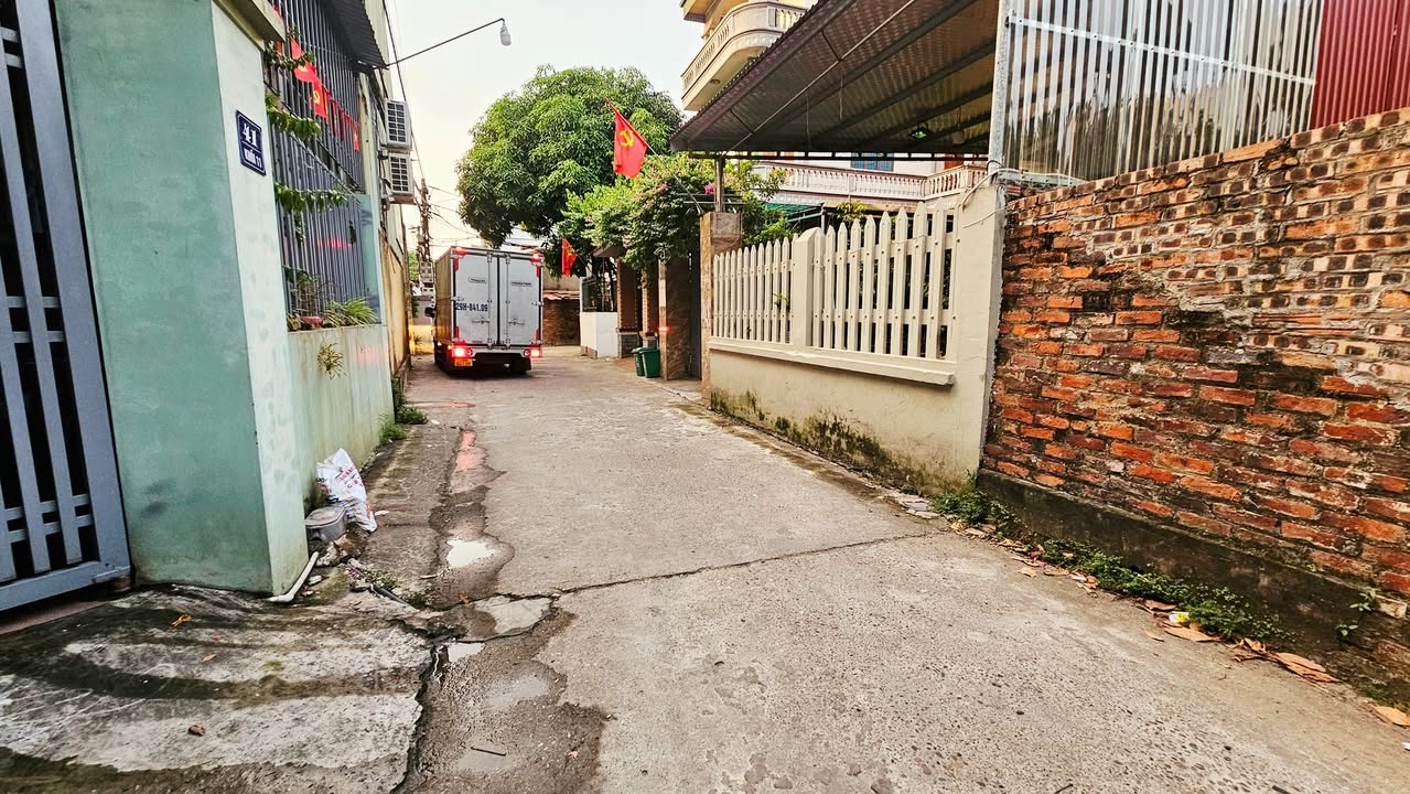 Đất thổ cư Thôn Đông Phù Lỗ 68m² giá 2.x tỷ - Vị trí đắc địa gần sân bay!