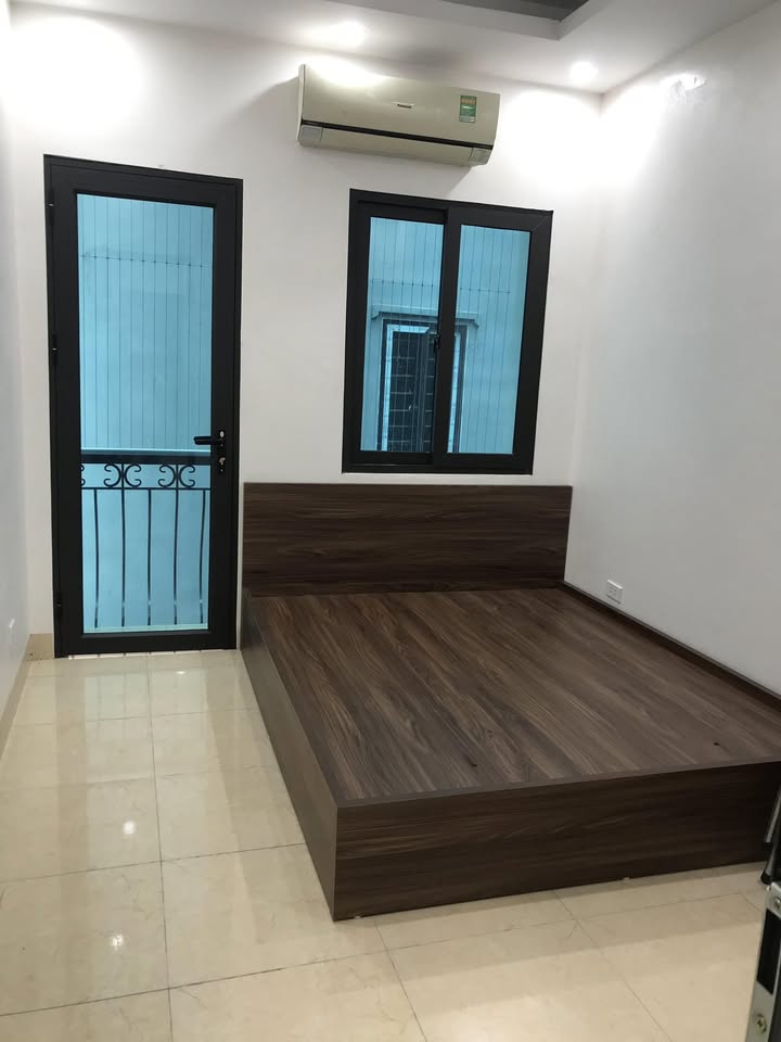 Phòng cho thuê tại Ngõ 165 Dương Quảng Hàm, Cầu Giấy - 4.8 triệu, tiện nghi đầy đủ!