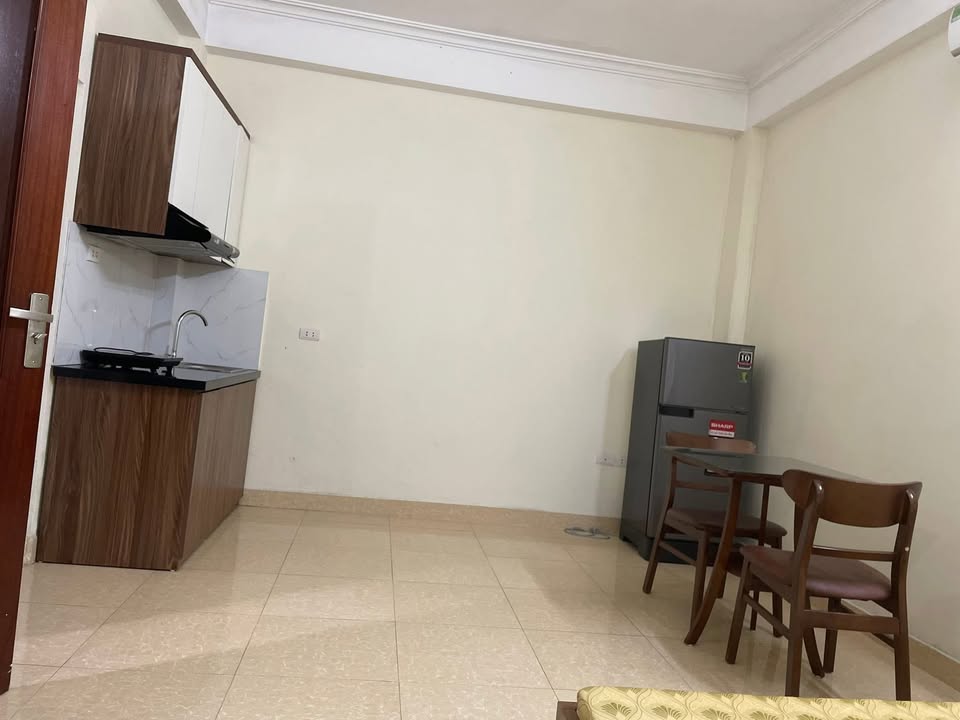 Phòng cho thuê tại Cầu Giấy 25m² giá 4.2 triệu - Nội thất đầy đủ, giờ giấc tự do!