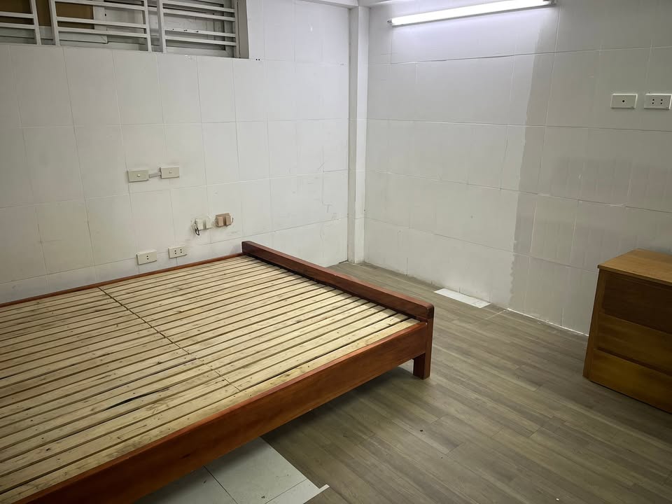 Phòng trọ cho thuê tại ngõ 575 Kim Mã, 18m² giá 3 triệu - An ninh tốt, đầy đủ tiện nghi!
