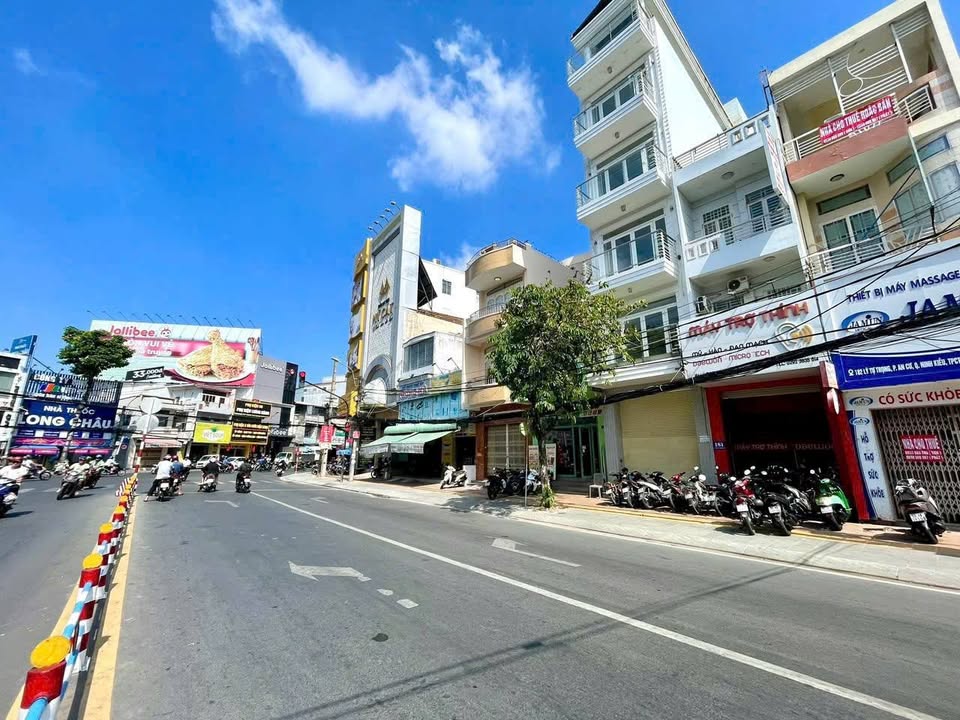 Nhà mặt tiền Lý Tự Trọng, Cần Thơ 251m² giá 44 tỷ - Đầu tư sinh lời ngay!
