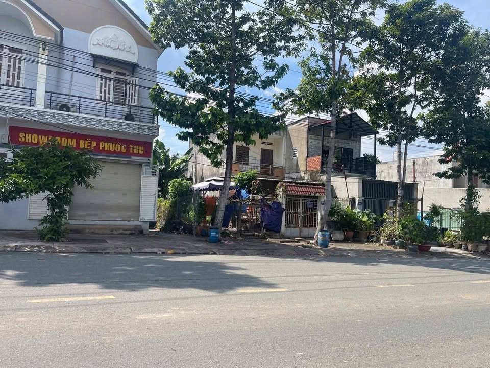 FrontHouse Dĩ An 121m² giá 6 tỷ - Kinh doanh đa ngành nghề!