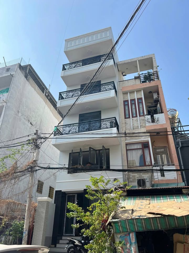 Studio cho thuê tại Lotte Mart Quận 7 - Full nội thất, chỉ cần xách vali vào ở!