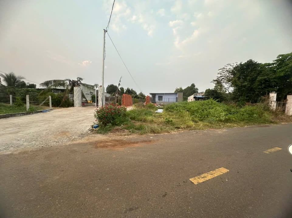 Đất nền Long Tân 162m² giá 1.01 tỷ - Bán gấp lô góc 2 mặt tiền