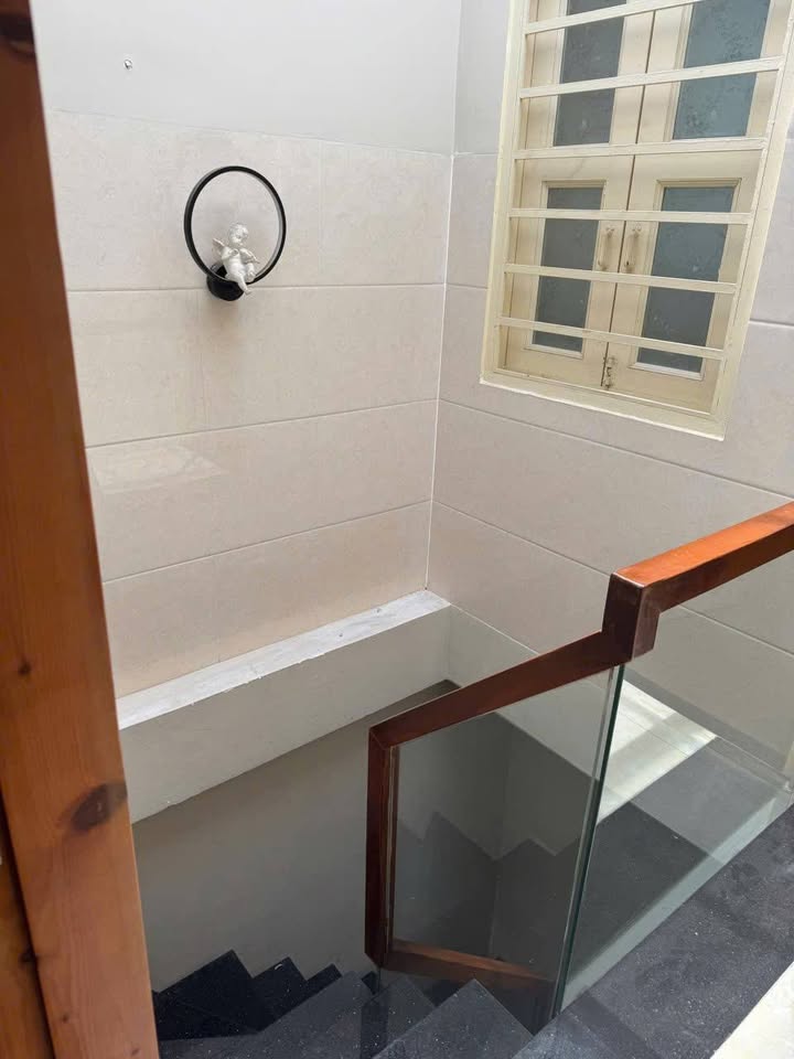 Nhà đẹp Quận 1 32m² giá 5.2 tỷ - Đang cho thuê thu nhập 12.5 triệu!