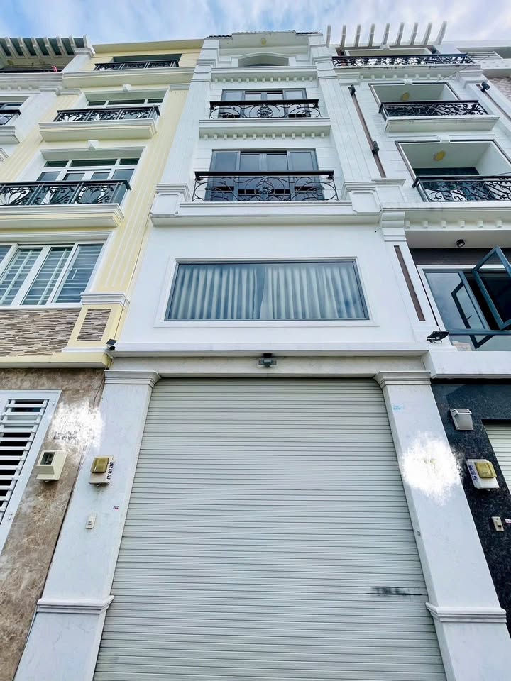 Nhà riêng 5 tầng đường Nơ Trang Long, Bình Thạnh 44m² giá 9.18 tỷ - Sẵn sàng vào ở!