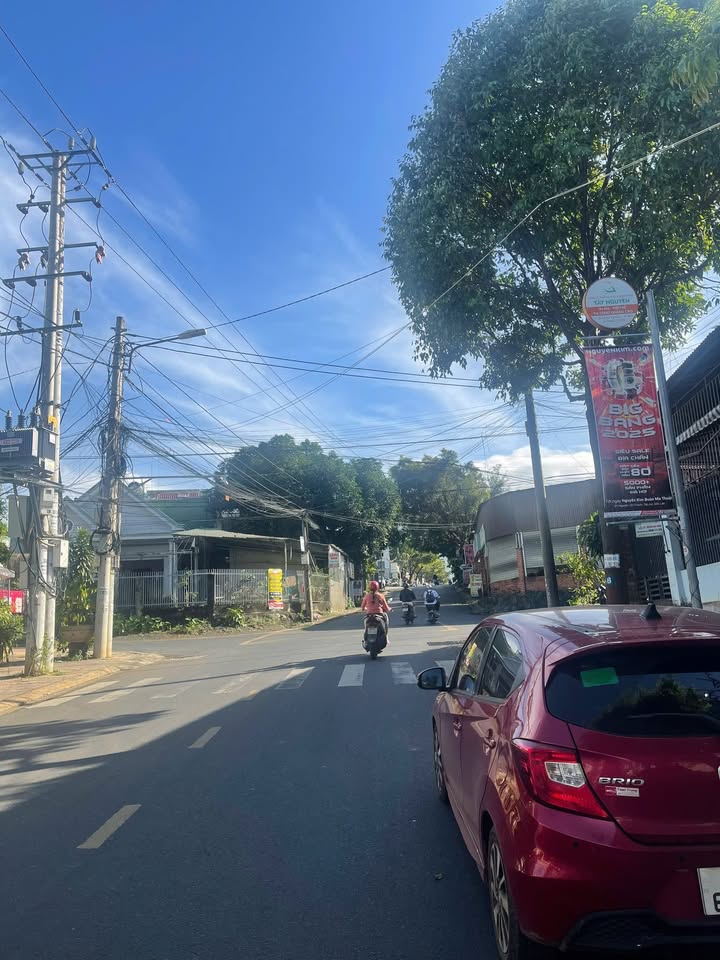 Nhà mặt tiền kinh doanh Hoàng Hoa Thám 105m² giá 15 triệu - Đầu tư sinh lời ngay!