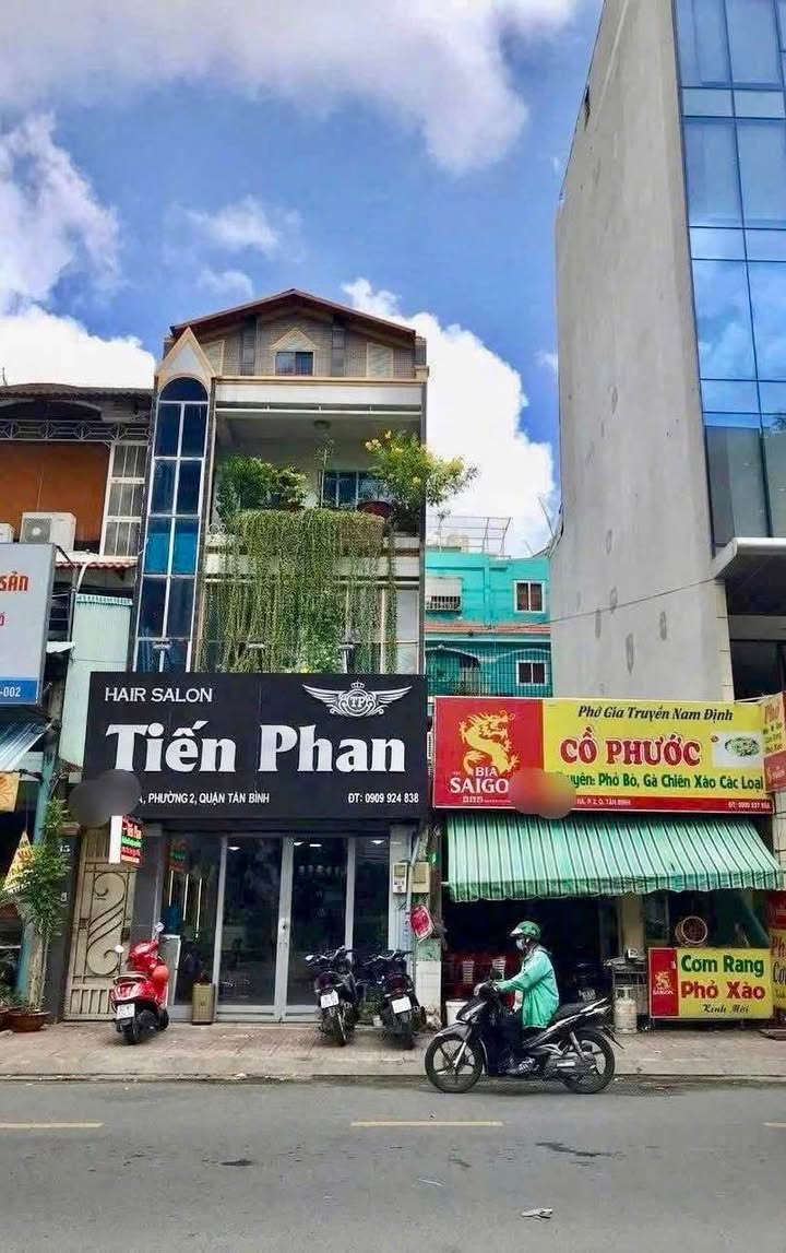 Nhà mặt tiền đường Hồng Hà, Tân Bình, 220m² giá 65 tỷ - Cơ hội đầu tư tuyệt vời!