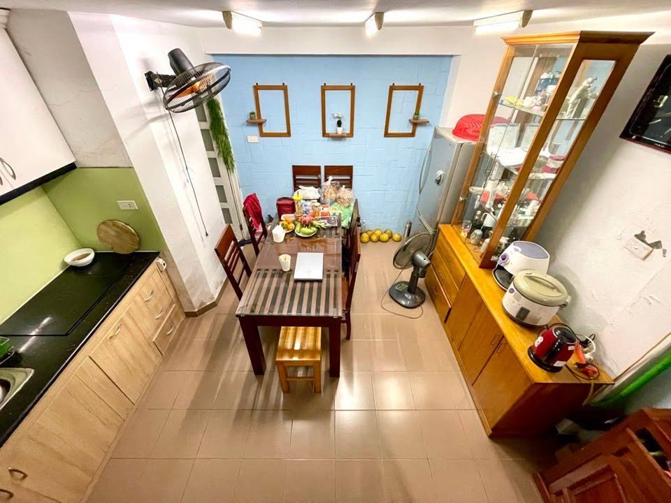 Nhà phố Trường Chinh 42m² giá 11.2 tỷ - Vị trí siêu đẹp, sổ đỏ chính chủ!