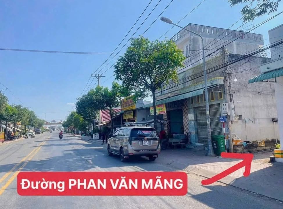 Đất chính chủ Bến Lức 144m² giá 2.599 tỷ - Hẻm xe hơi, tiện ích đầy đủ!