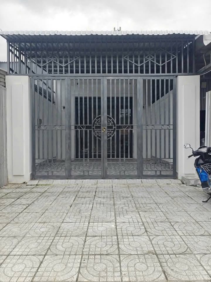 Nhà mặt tiền Lâm Quang Ky, Rạch Giá, 135m² chỉ 2.79 tỷ - Cơ hội đầu tư tuyệt vời!