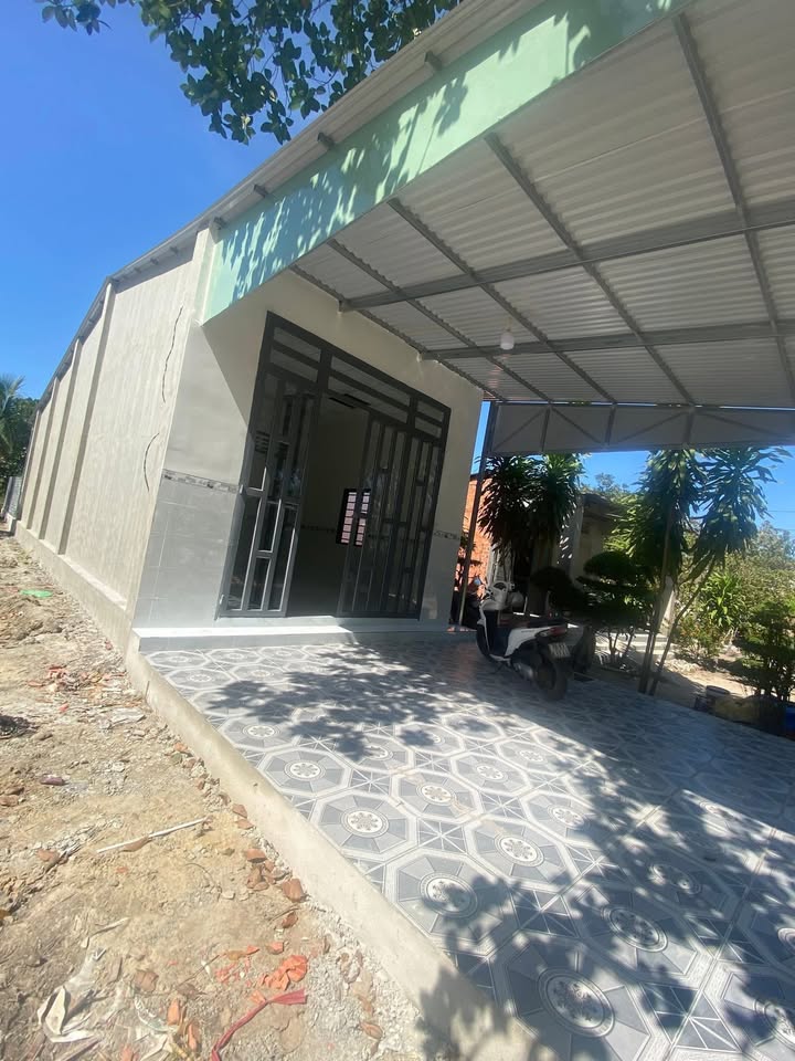 Bán nhà mới 145m² tại ấp Tân Xuân, xã Tân Phú - Giá chỉ 579 triệu VND