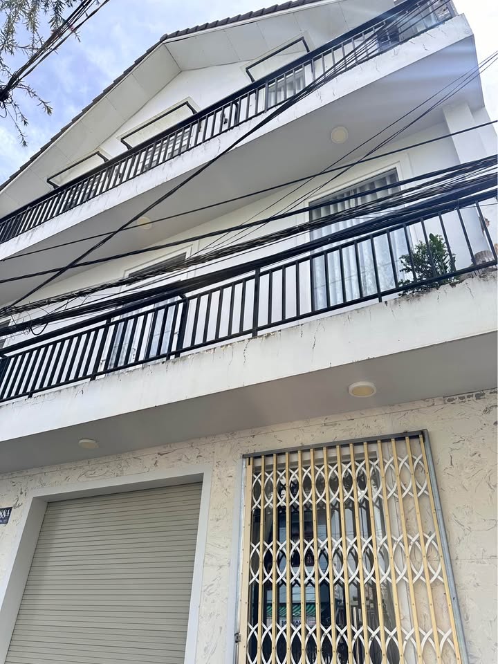 Nhà hai mặt tiền Phan Đình Phùng, Đà Lạt 46m² giá 6.2 tỷ - Đầu tư sinh lời ngay!