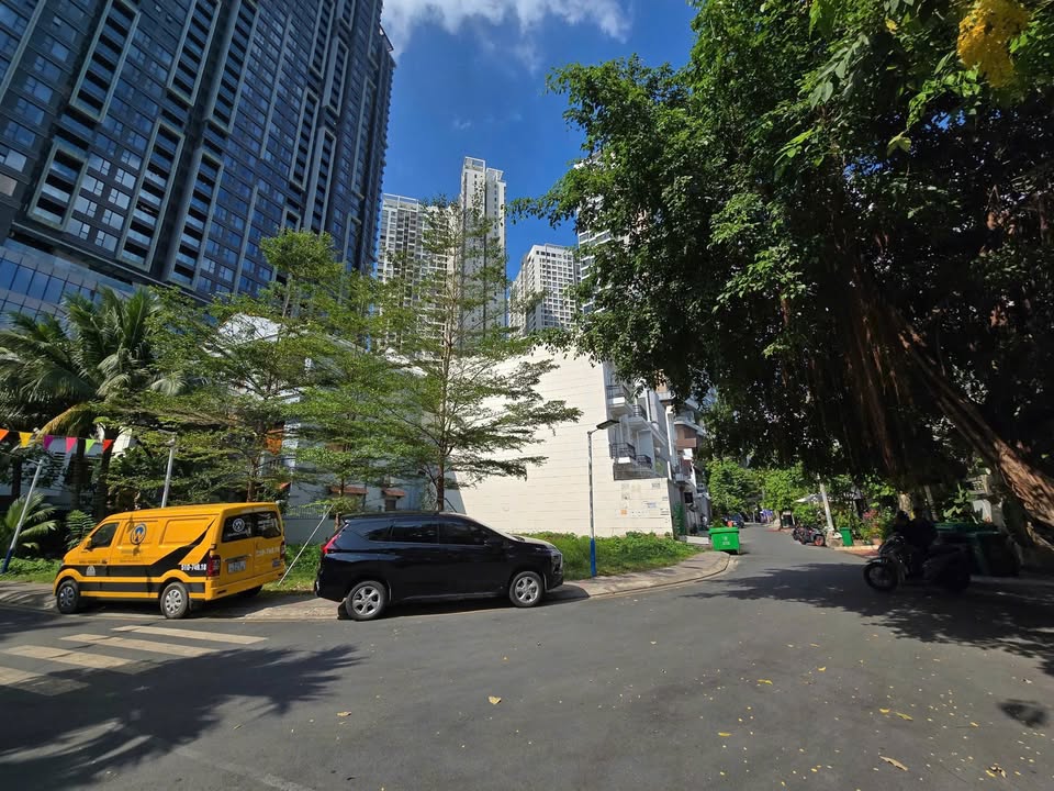 Đất góc 2 mặt tiền An Phú 150m² giá 50 tỷ - Cơ hội đầu tư hiếm có!