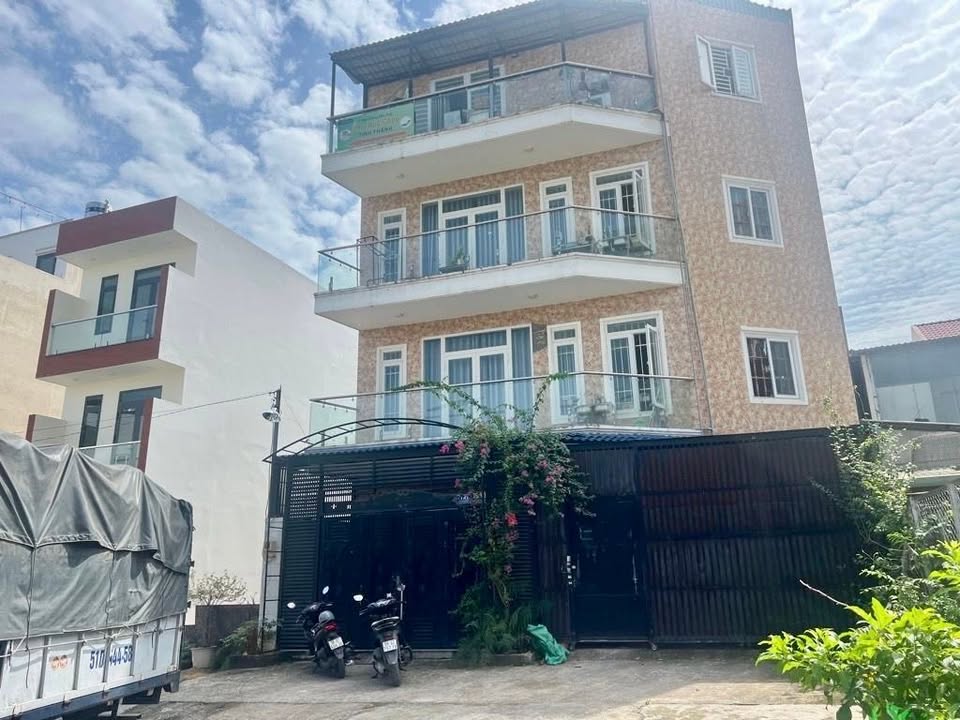 Nhà phố Linh Trung Thủ Đức 99.75m² giá 9 tỷ - Đầu tư sinh lời hấp dẫn!