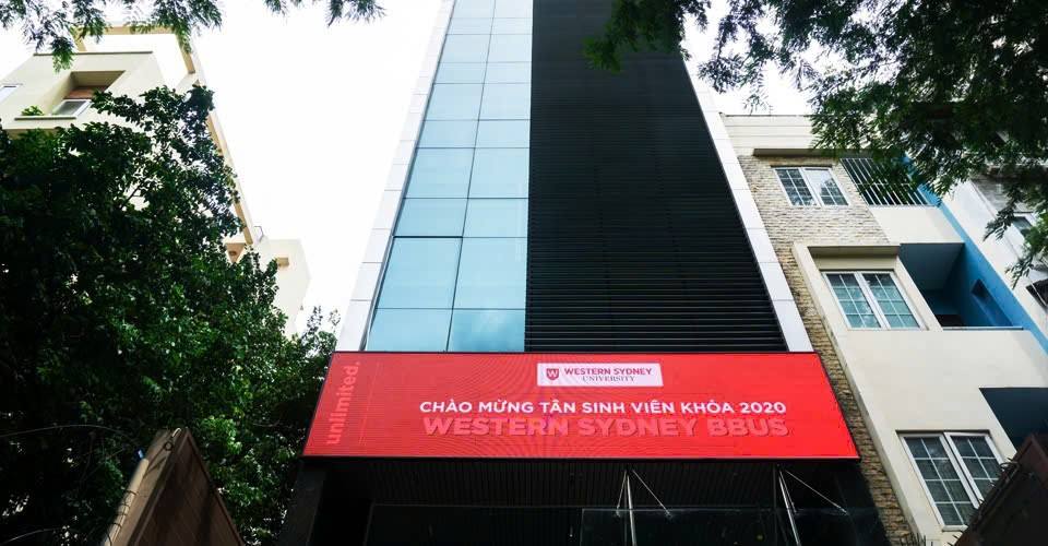 Tòa Building cho thuê mặt tiền 41-43 Võ Văn Tần, quận 3 - Thiết kế hiện đại, thuận tiện kinh doanh!