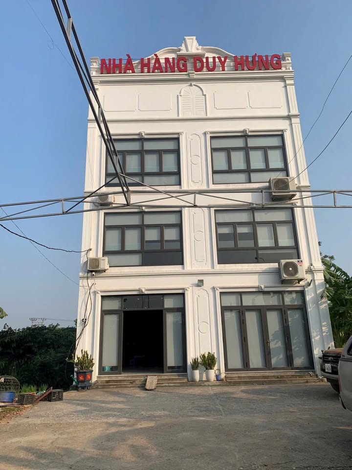 Nhà bán tại xã Tân Phương, huyện Thanh Thủy, 200m² - Tiềm năng kinh doanh dịch vụ cao!