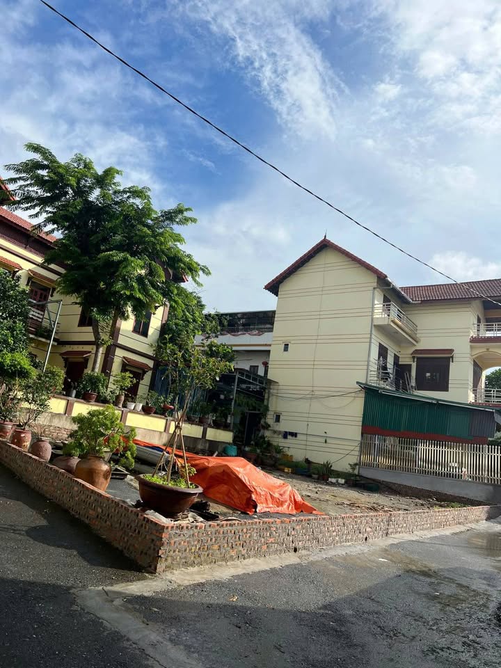 Đất nền Hương Canh 197m² giá thỏa thuận - Ô tô vào tận nơi!