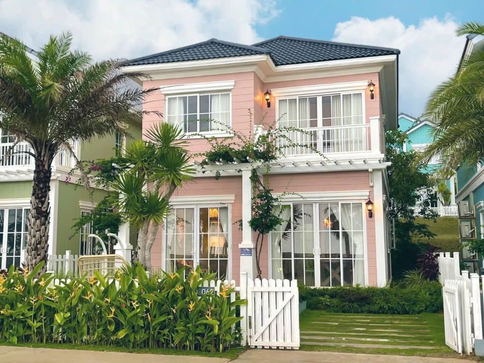 Cho thuê villa Novaworld Phan Thiết 2 phòng ngủ - Không gian sang trọng, tiện nghi đầy đủ!