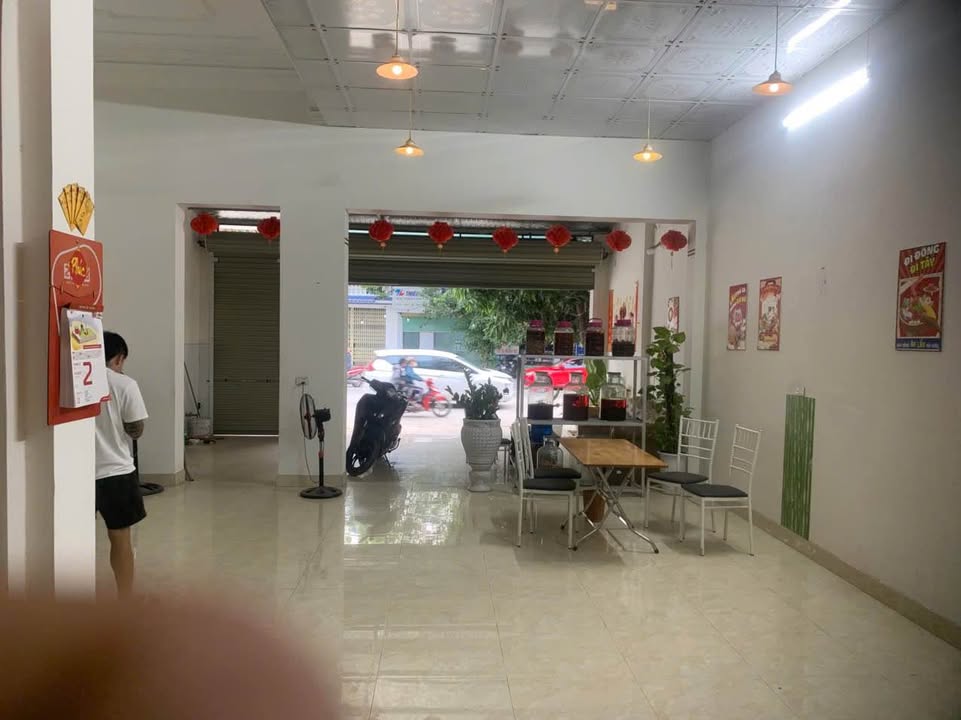 Nhà phố FrontHouse 2 tầng tại Sầm Sơn 165m² giá 7 tỷ - Kinh doanh đắc địa!