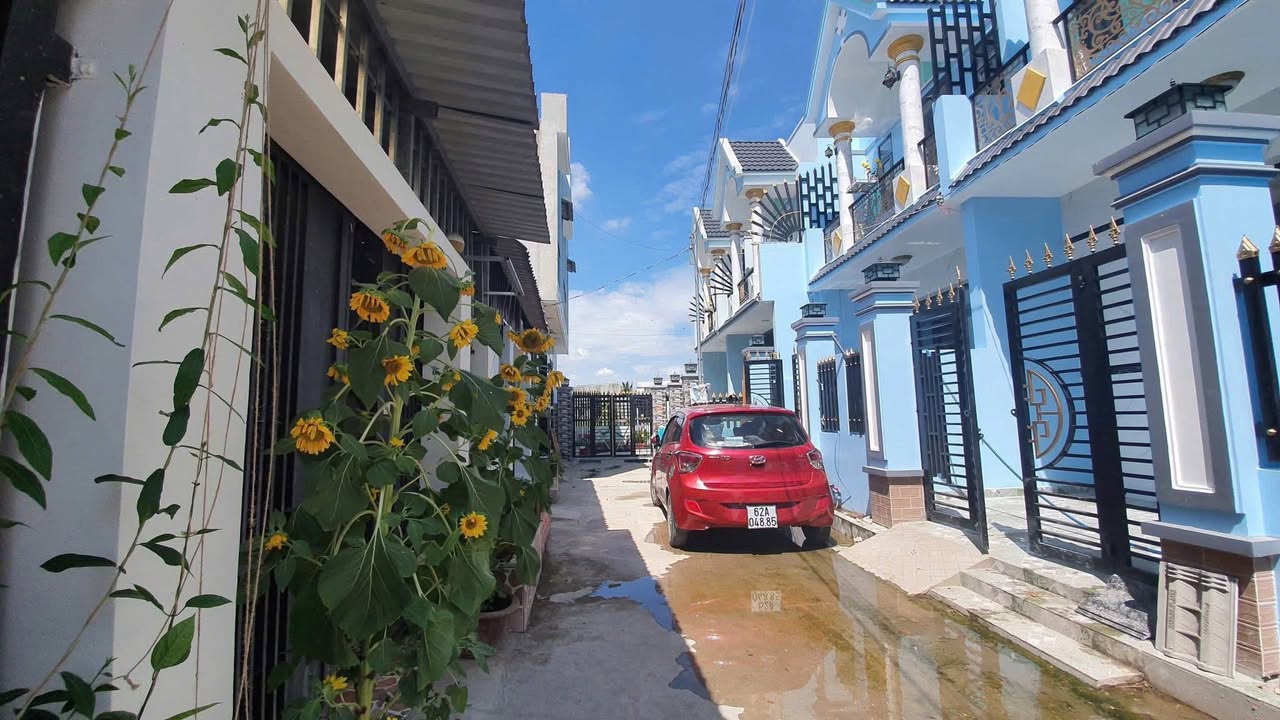 Nhà Lửng Đường Xe 4 Chỗ Xã Long Thượng 75m² giá 1.5 tỷ - Đối diện khu dân cư đông đúc!