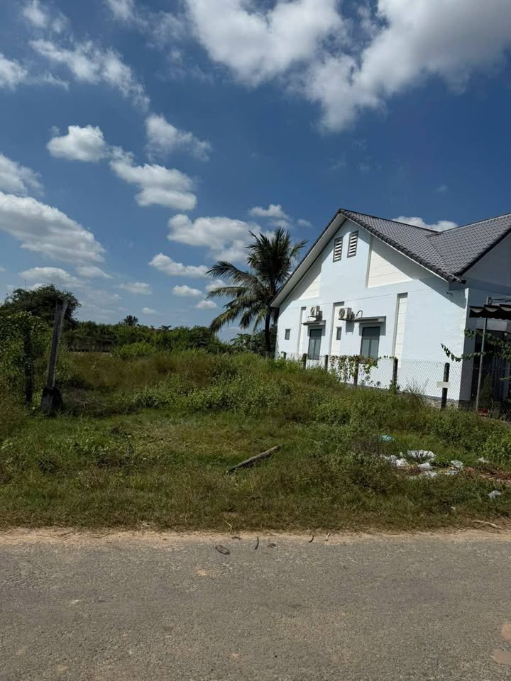 Đất nền Long Phước, Bến Cầu 260m² giá 720 triệu - Vị trí đắc địa gần trung tâm!