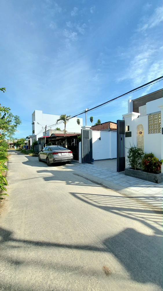 Nhà đẹp Khu phố Long Thành, Phường Hòa Thành, Tây Ninh 122m² giá 1.75 tỷ - Vào ở ngay!