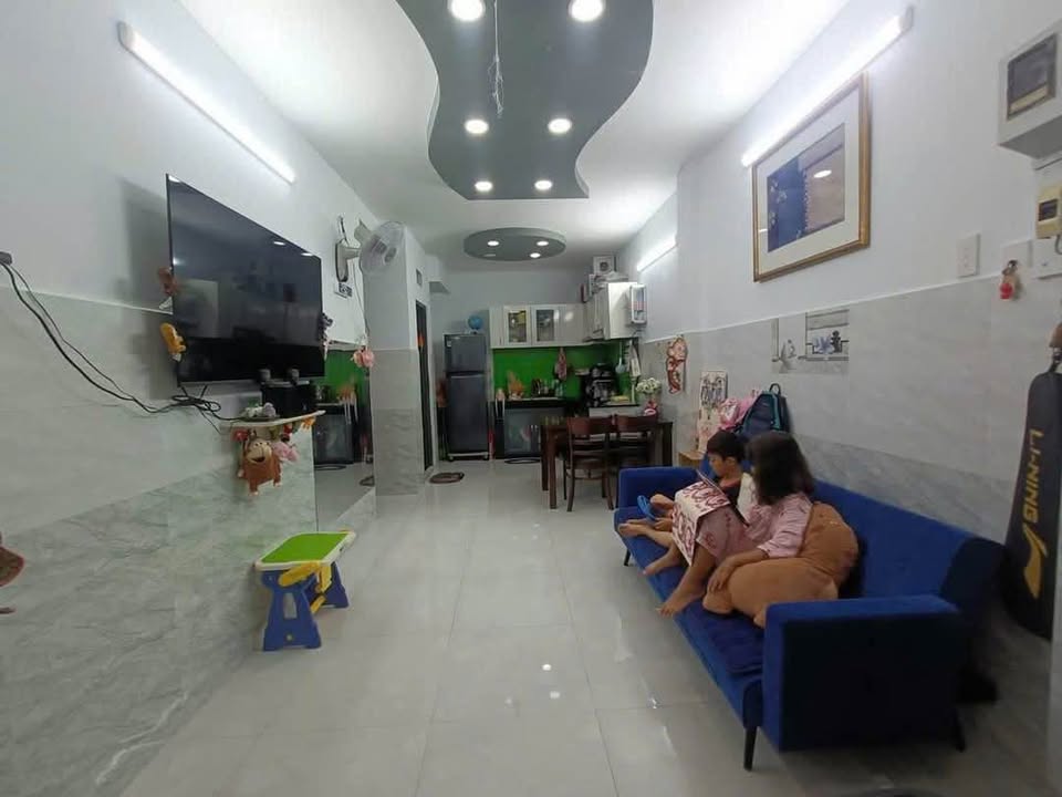 Nhà phố Ba Đình, Chánh Hưng 37m² giá 3.85 tỷ - Sổ hồng chính chủ, an ninh!