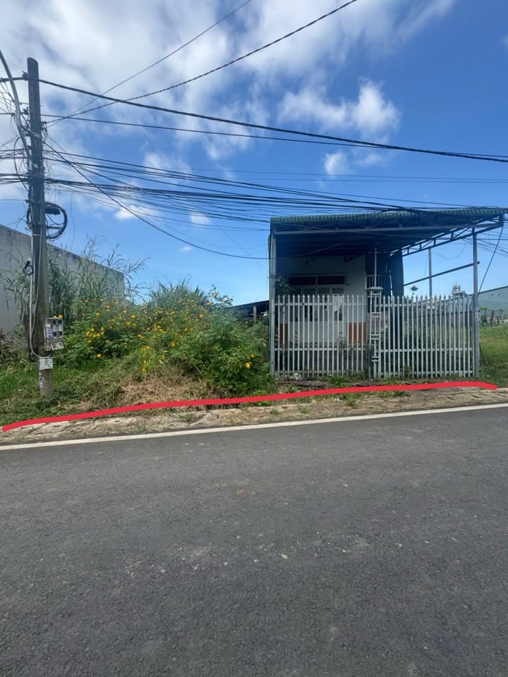 Nhà phố Bảo Lộc 247m² giá 2.3 tỷ - Gần chợ Đại Lào, ô tô vào tận nhà!