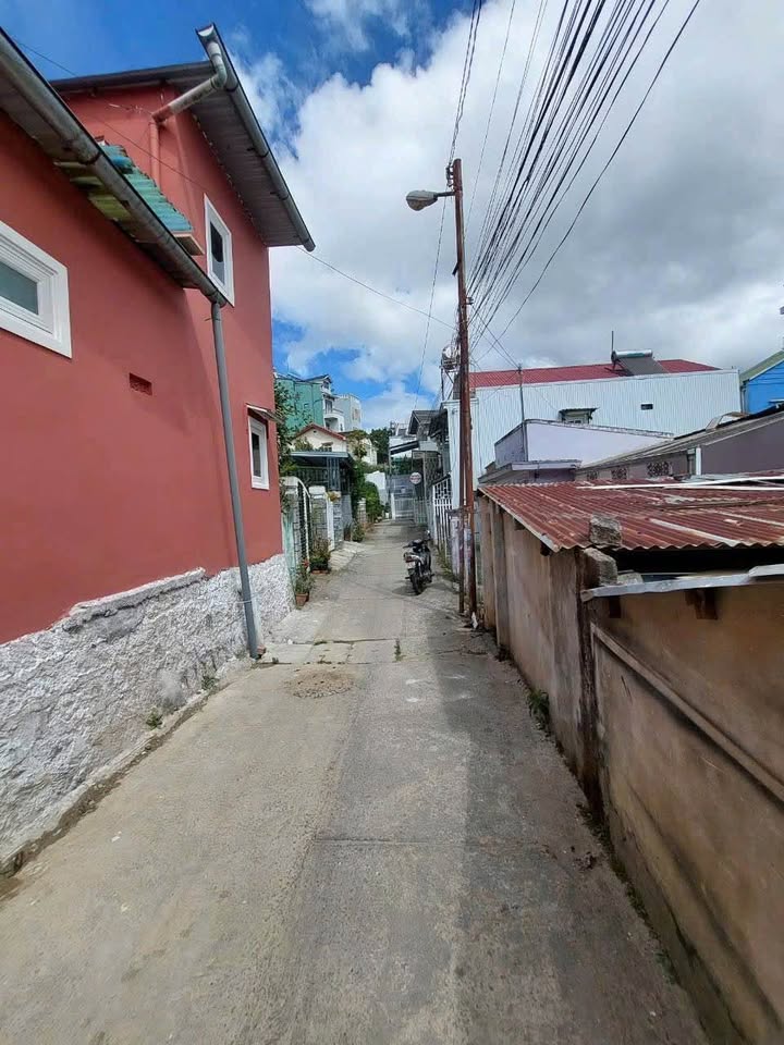 Nhà bán đường An Dương Vương, Đà Lạt 73m² giá 4.9 tỷ - Đầu tư sinh lời ổn định!