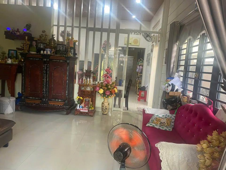 Nhà phố hiện đại Tây Hòa 176m² giá 2.25 tỷ - Sẵn sàng vào ở!