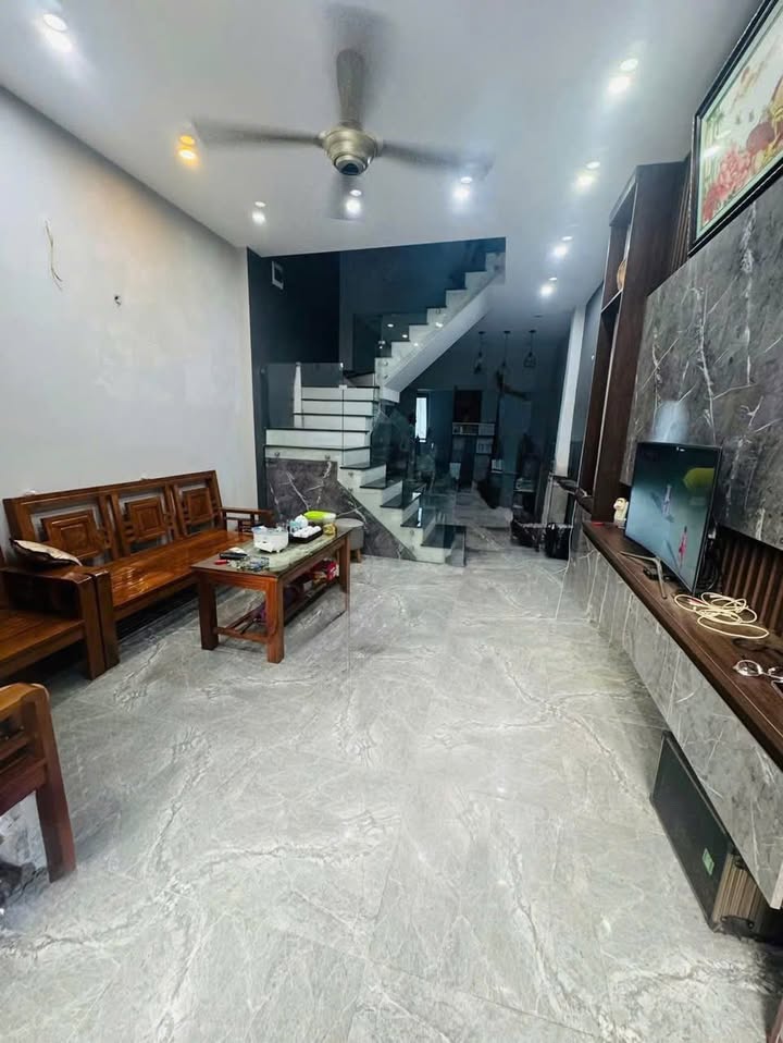 Nhà phố Lê Chân 47,5m² giá 1 tỷ - Sẵn sàng vào ở ngay!