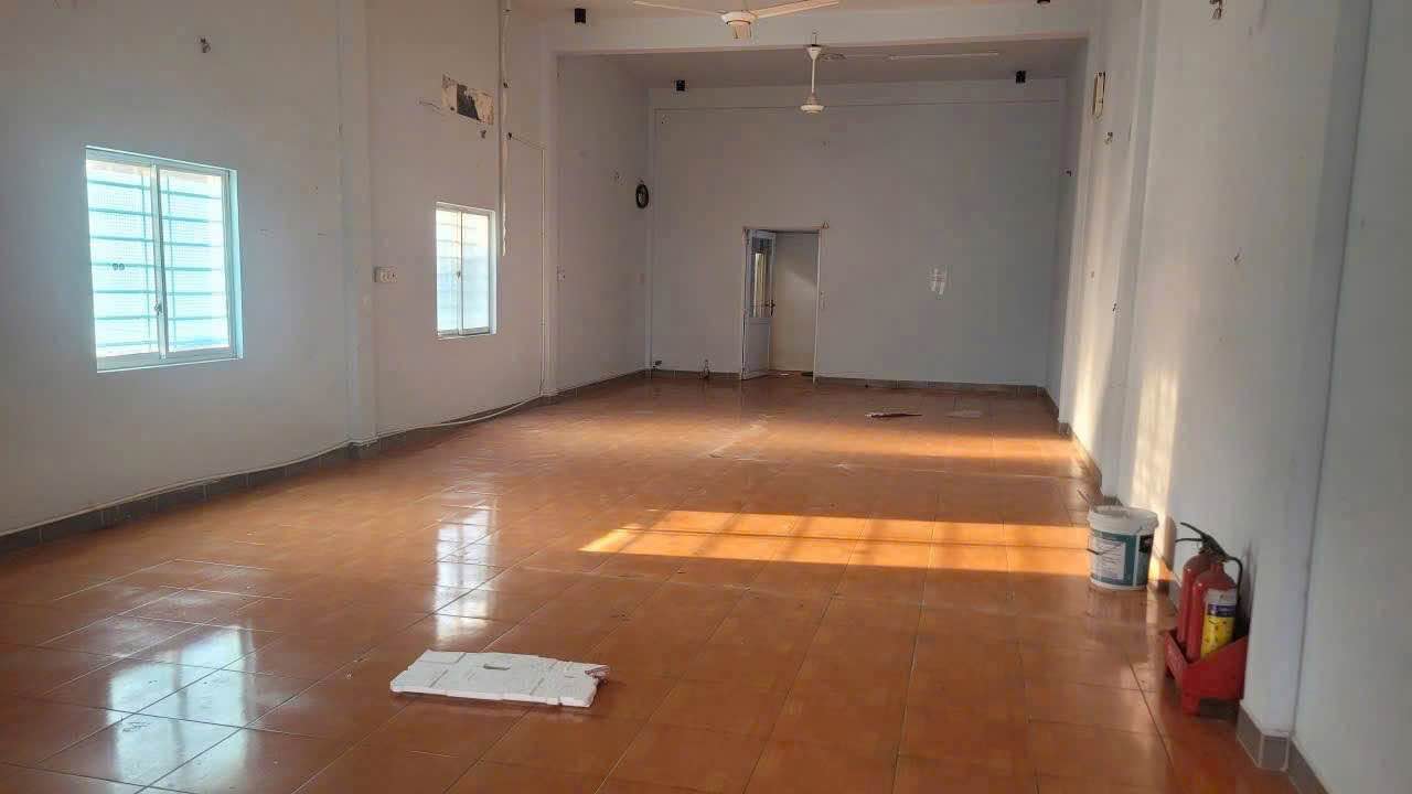 Cho thuê mặt bằng Lý Thường Kiệt Đồng Xoài 120m² giá 8 triệu - Phù hợp mở văn phòng, showroom