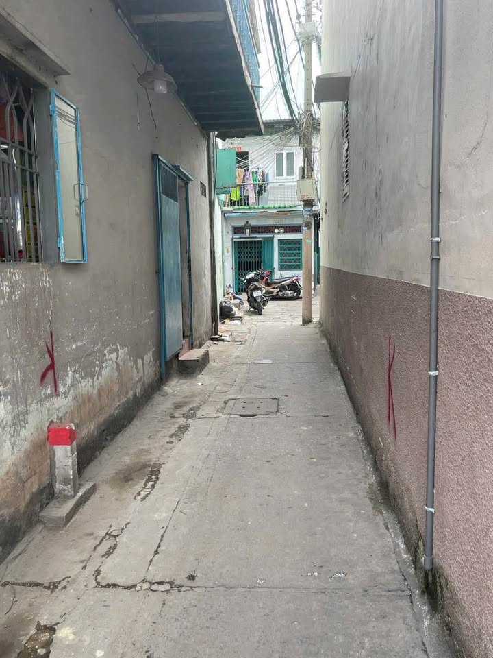 Nhà riêng hẻm 3m Nguyễn Duy, Quận 8, 64.8m² giá 4.5 tỷ - Tiện sửa chữa, xây mới!