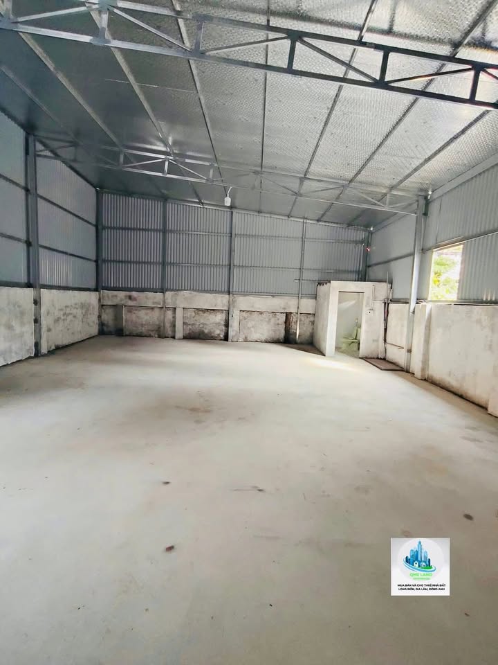 Cho thuê kho xưởng Đông Dư 200m² giá 15 triệu - Giao thông thuận tiện!