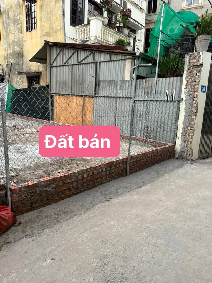 Đất Thạch Bàn Long Biên 61m² giá 8 tỷ - Vị trí đắc địa, gần trường học!