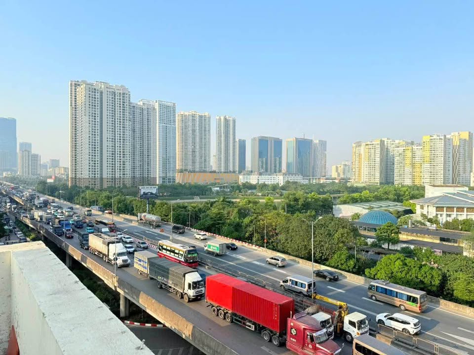 Tòa nhà văn phòng mặt phố Khuất Duy Tiến, Thanh Xuân 80m² giá 71 tỷ - Vị trí đắc địa, thiết kế hiện đại!