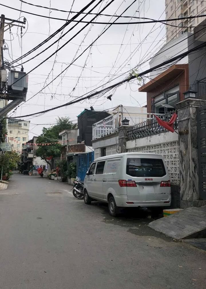 Nhà 2 tầng Lâm Văn Bền 80m² giá 8 tỷ - Phù hợp cho gia đình ở!