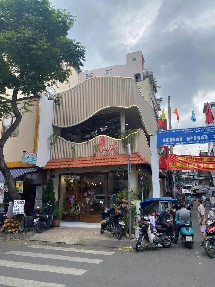 Bán FrontHouse 2 Mặt Tiền Nguyễn Thiện Thuật, Quận 3, Diện tích 41.21m² - Pháp lý sổ hồng rõ ràng!