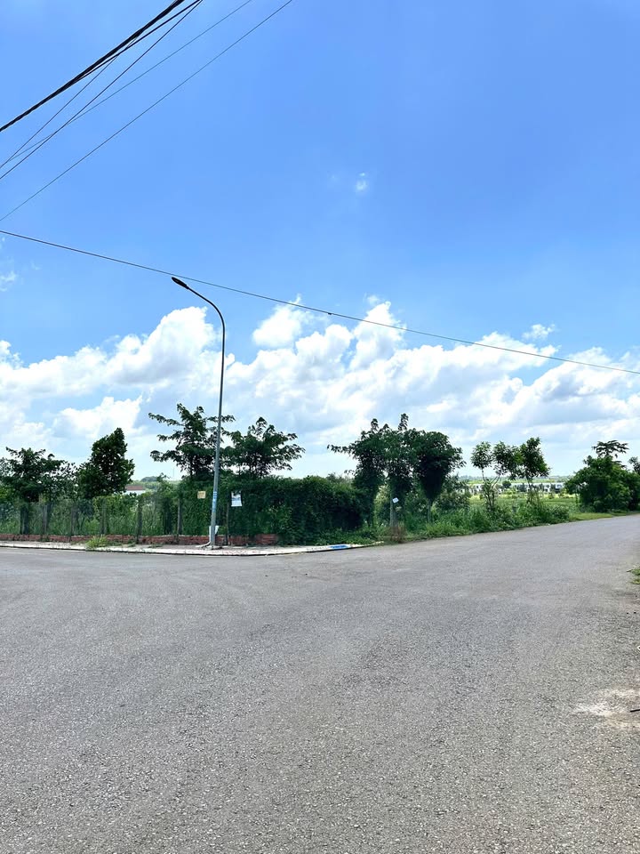 Đất mặt tiền đường 28 Hòa Long 170m² giá 1.58 tỷ - Sổ hồng riêng, xây dựng ngay!