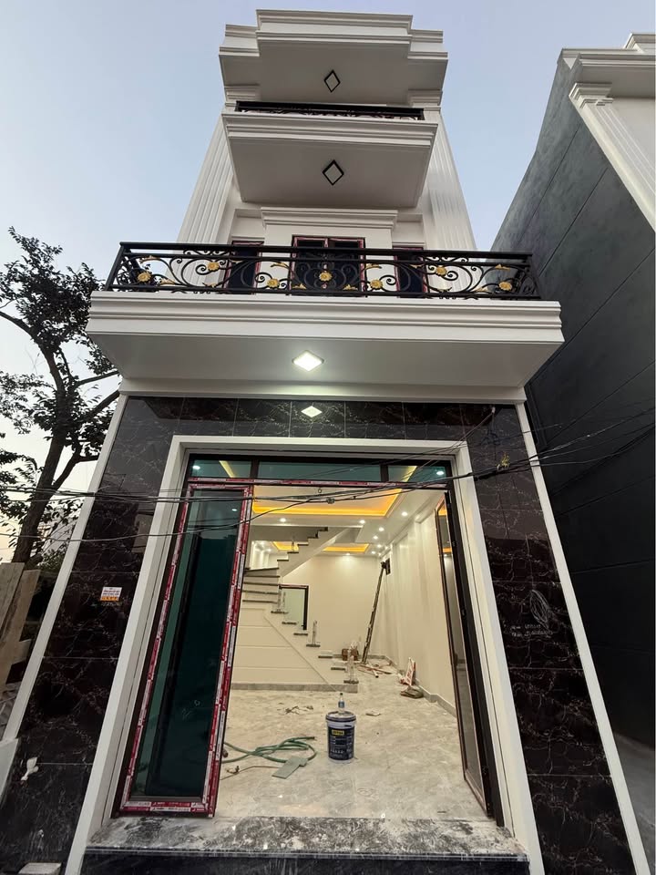 Bán nhà lô góc Tô Phong, Phù Liễn, 45m² giá 2.3 tỷ - Chính chủ, ô tô vào tận cửa!