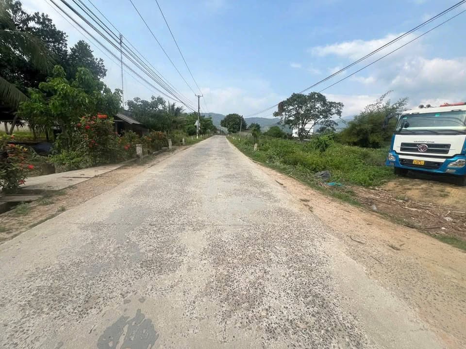 Đất nền Lô góc mặt tiền đường Liên Xã, Khánh Đông 907m² giá 1.8 tỷ - Cơ hội đầu tư hấp dẫn!