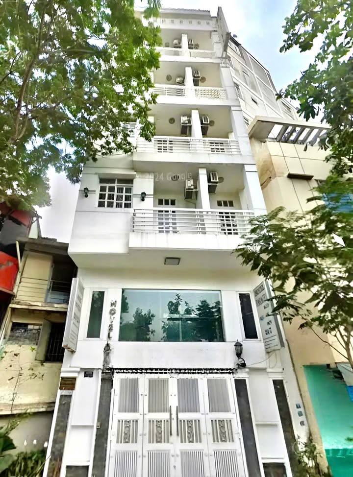 Cho thuê tòa nhà 6 tầng mặt tiền Hoàng Sa, 360m² - Vị trí đắc địa, kinh doanh sầm uất!