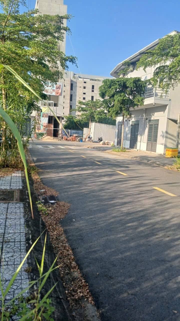 Đất nền liền kề khu TĐC đối diện công viên - Tiềm năng tăng giá cao!