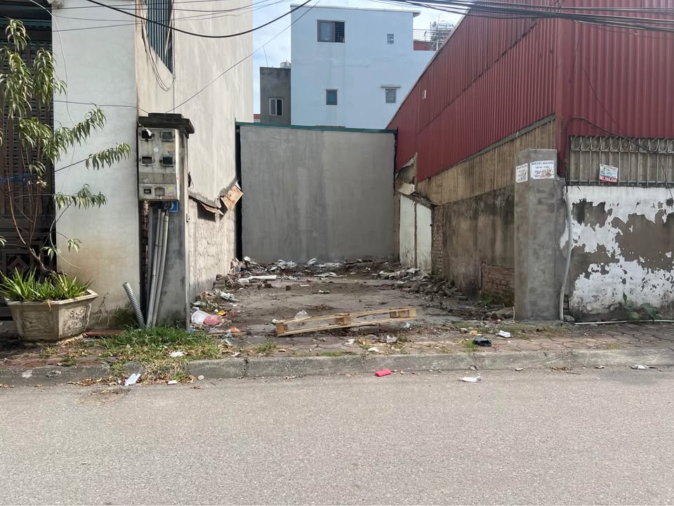 Đất mặt tiền vườn hoa công viên Thạch Bàn 52m² giá 15 tỷ - Kinh doanh sầm uất!