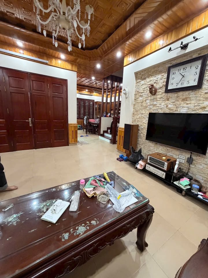 Nhà nguyên căn 3 tầng Vân Lũng, Hoài Đức 100m² giá 10 triệu - Đầy đủ nội thất, chỉ việc ở!