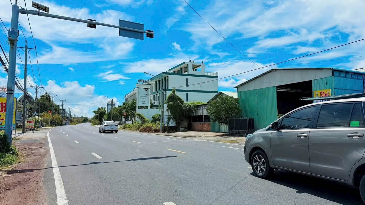 Đất mặt tiền đường Võ Văn Kiệt, Phước Hội, 614m² giá 6.5 tỷ - Cách bãi tắm Lộc An chỉ 2km!