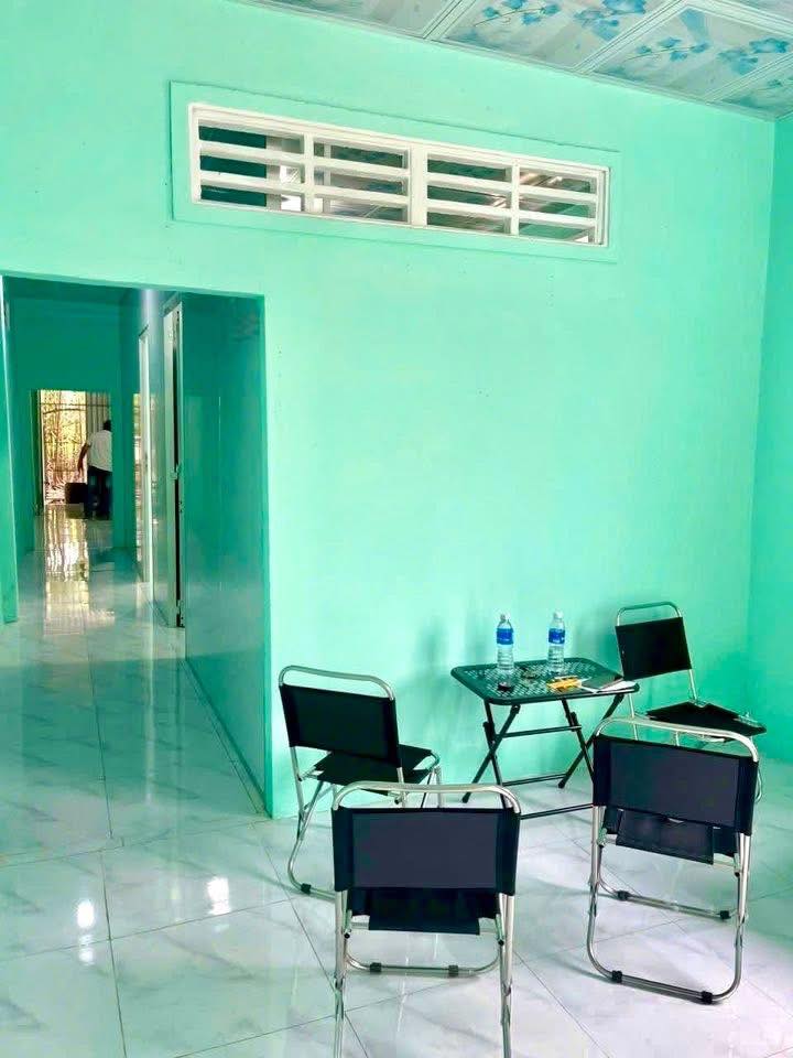 Nhà riêng Tân Hội, Mỏ Cày Nam 80m² giá 690 triệu - Cơ hội vàng cho bạn!