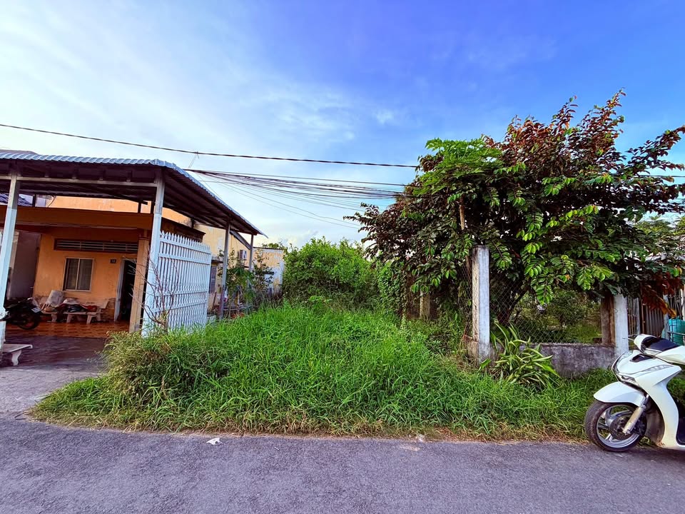 Đất ở đô thị Tiểu Cần 102m² giá 600 triệu - Vị trí đắc địa, thương lượng tốt!